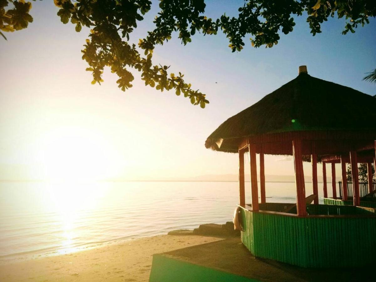 Smallfry'S Beach Resort Calatrava  Ngoại thất bức ảnh