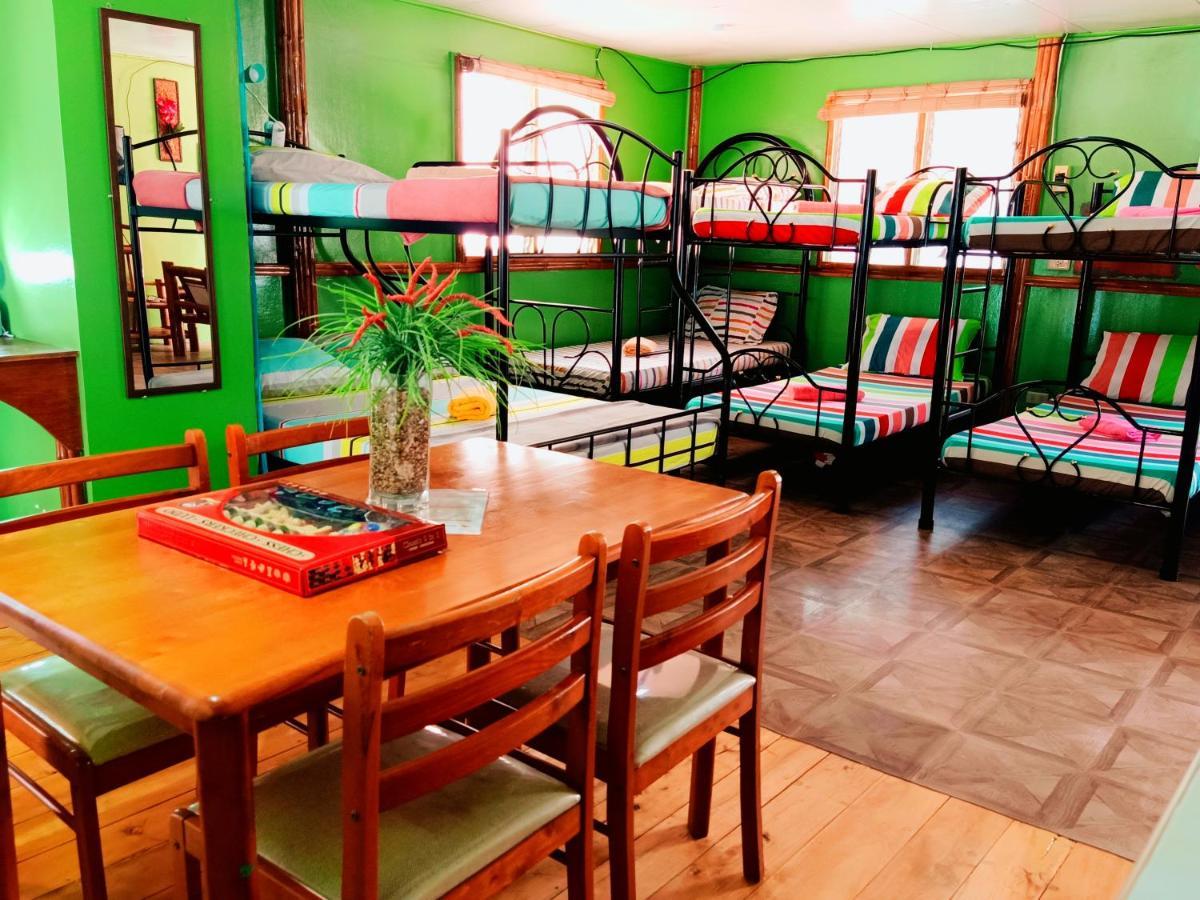 Smallfry'S Beach Resort Calatrava  Ngoại thất bức ảnh