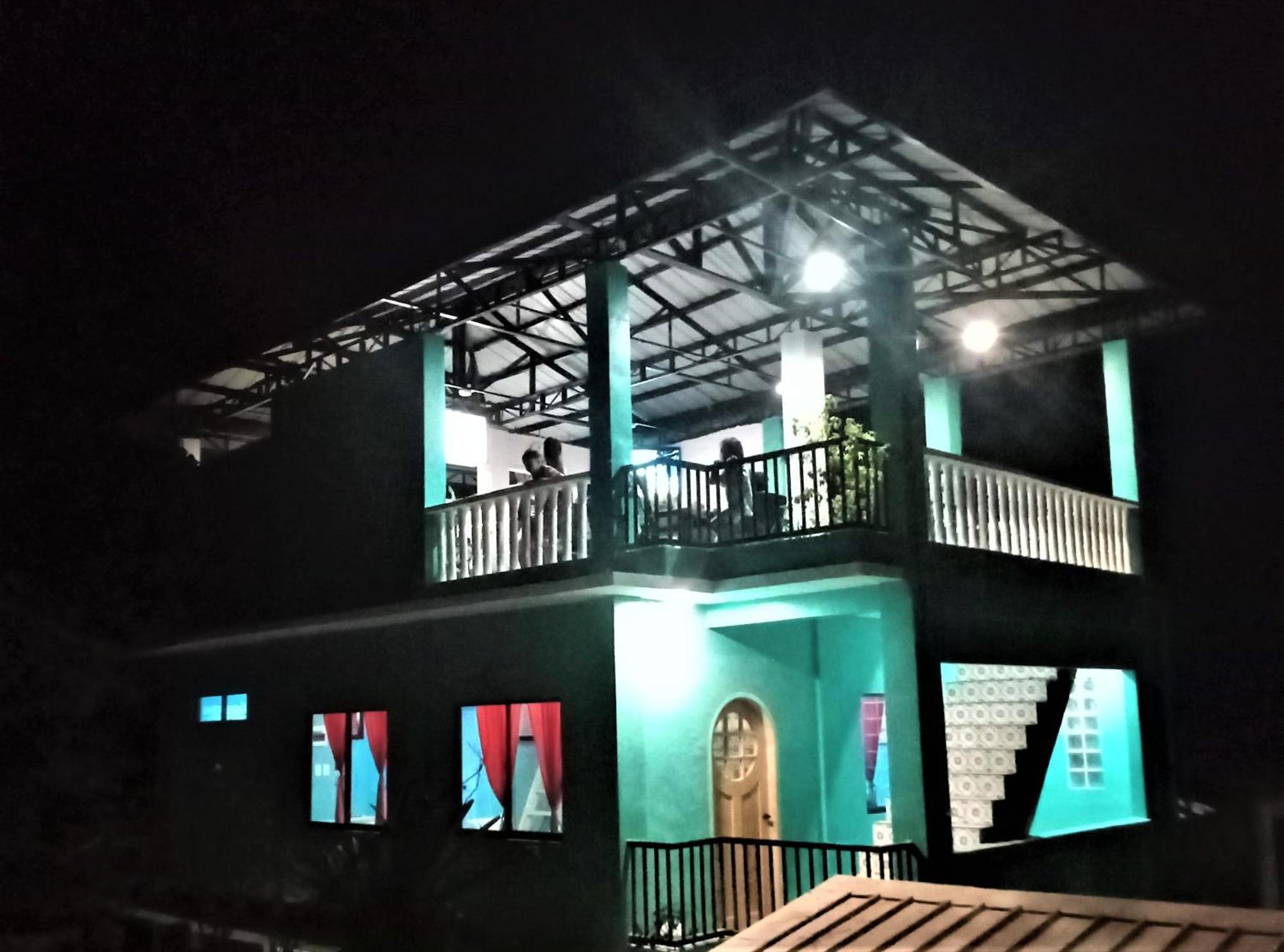 Smallfry'S Beach Resort Calatrava  Ngoại thất bức ảnh